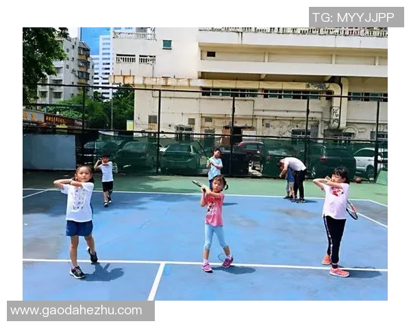 深圳网球队比赛经验分享：从训练到赛场的成长之路